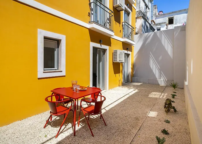 Les Deux Mariettes Apartments & Suites