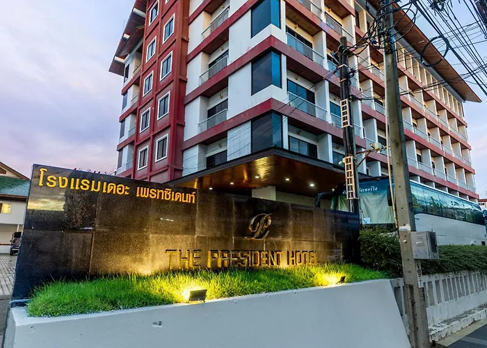 The President Hotel At Chokchai 4