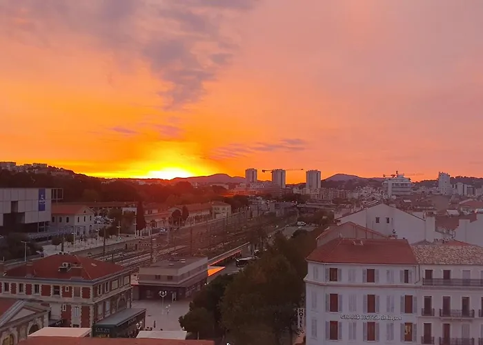 Vue Mer Panoramique - Gare Et Port A Pied - 60M2