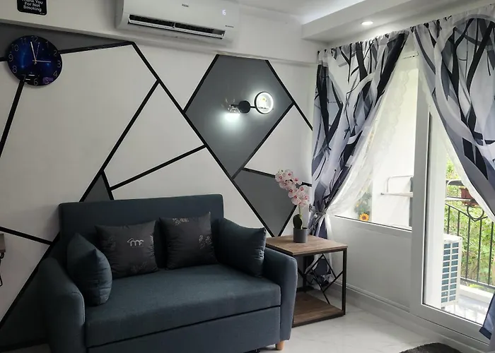 Condo Azur Suites B316 Near Airport, Netflix, Stylish, Cozy With Swimming Pool