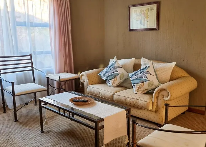 Bass Lake Country Lodge