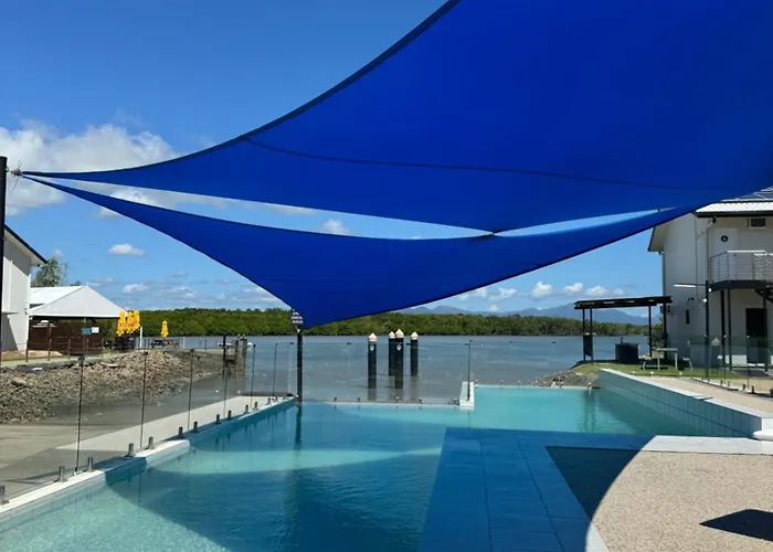 Lucinda Cove Resort