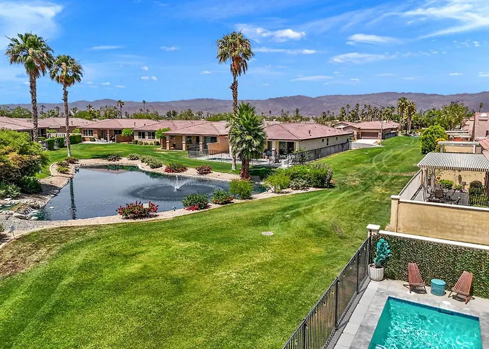 Indio Oasis House | Pool, Pickleball & Golf