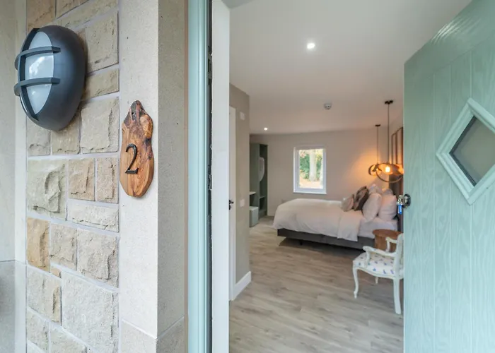 Bankton Rooms & Lodges