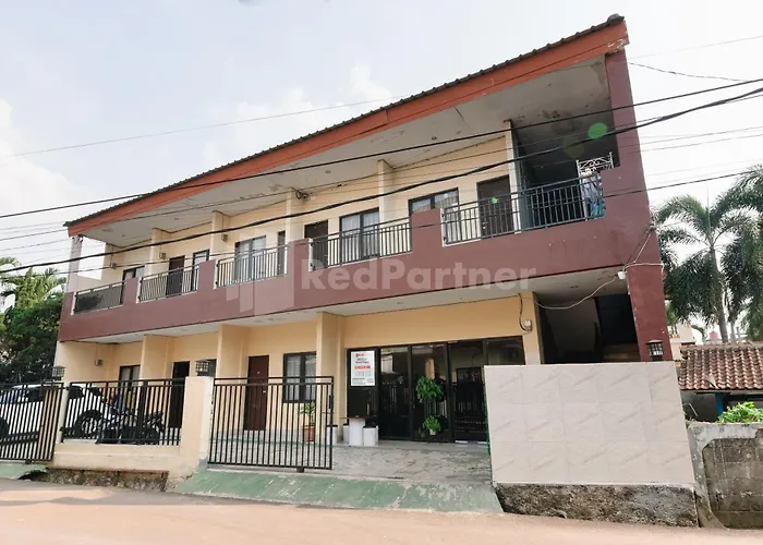 Sr Residence Near Mall Ciputra Cibubur Mitra Reddoorz