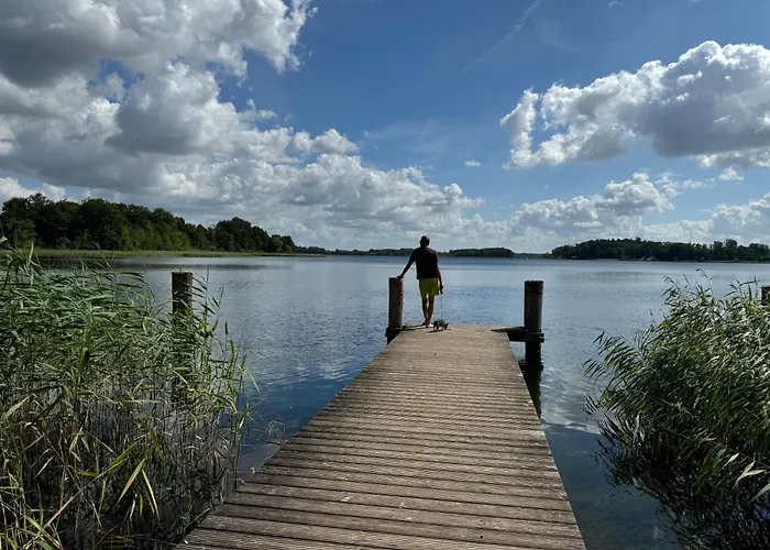 Exklusive 5 Sterne Seeresidenz, Sauna, See, Hund