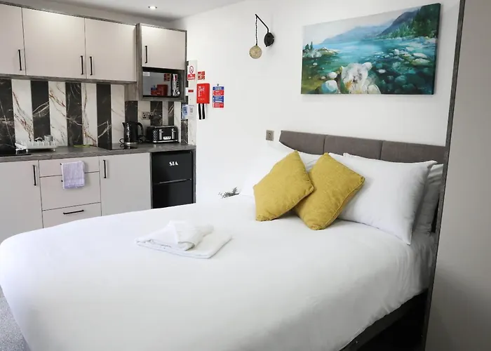 Pe2 Suites: Private Rooms with Kitchenettes for Flexible Stays