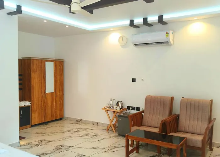 Wavealokam Beach Retreat