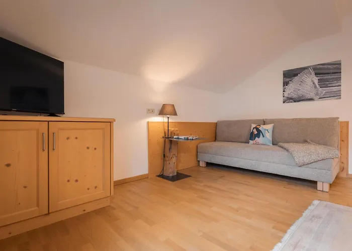 Apartments Sarlo