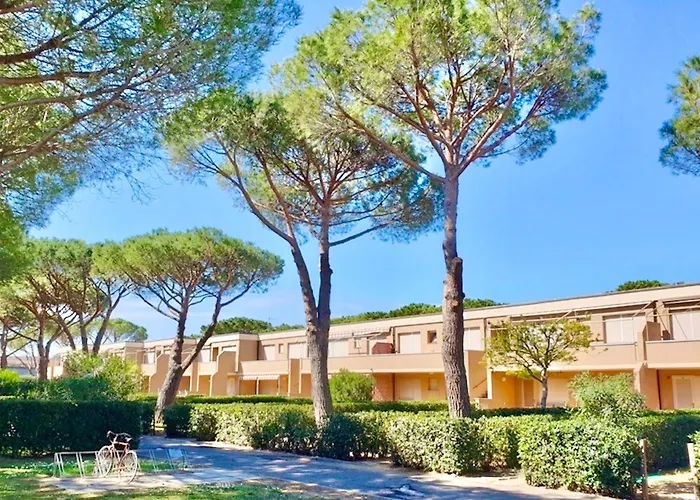 Isa-Holiday Homes From 400 To 900 M From The Beach, Apartments 6 Beds