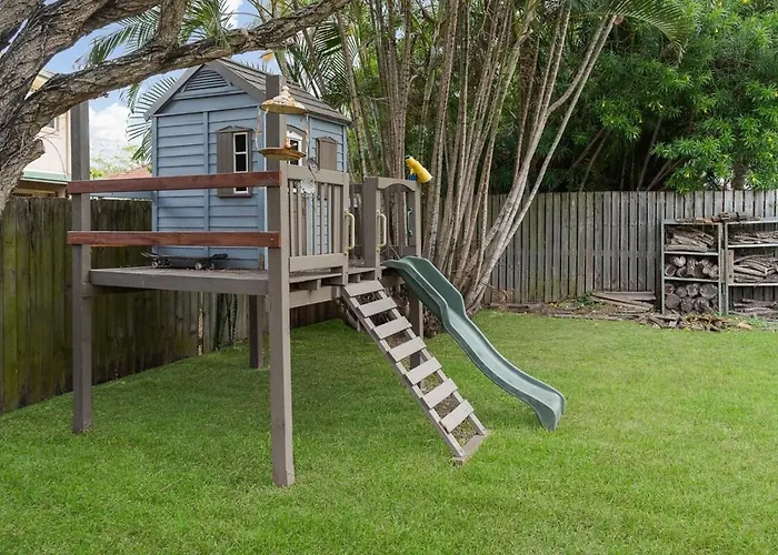 Acacia Ridge Cottage - Firepit, Kids Cubby, Games