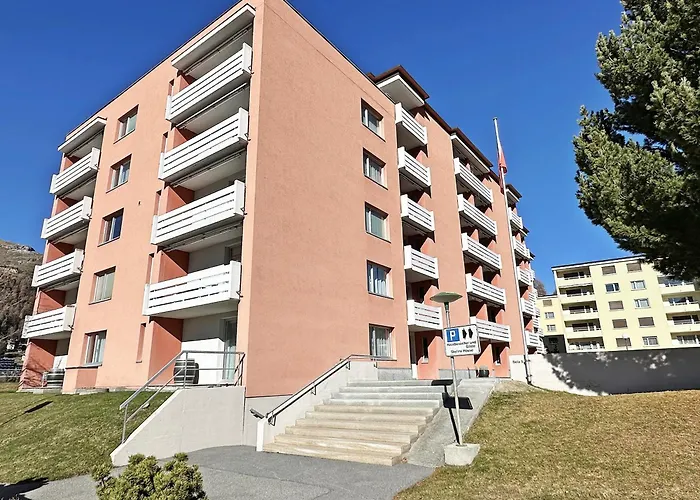 Sk213 - Alpin-Schick, 39M2, Ski & Sport, Mit Pool