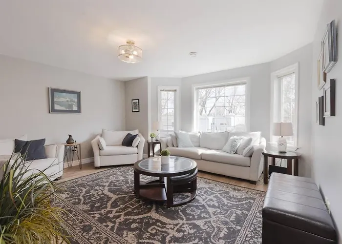 Your Halifornian Home Trendy 3 Bedroom Flat