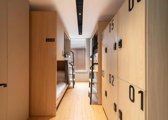 Captain 5 Youth Hotel-Xianxia Road Branch