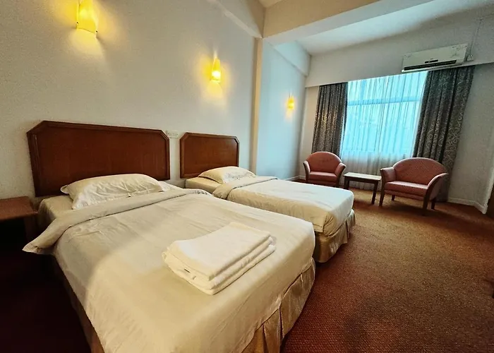 Grand Topaz Hotel