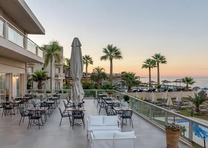 Zeus Hotels Palm Beach
