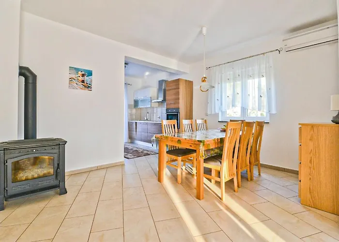 Stunning Home In Bibinje