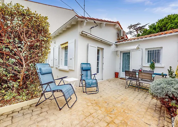 2 Bedroom Gorgeous Home In Royan