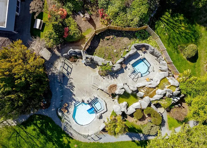 Pacific Shores Resort & Spa