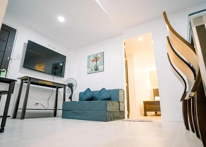 Spotlight Hotel Near Hundred Islands Wharf