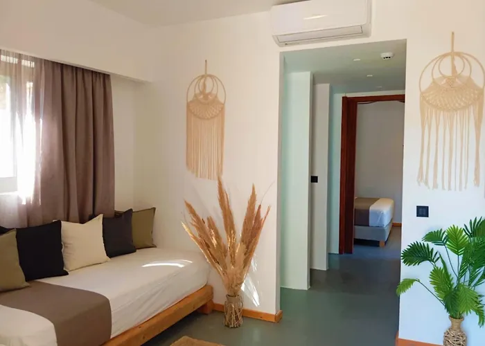 Helios Beach Hotel & Bungalows