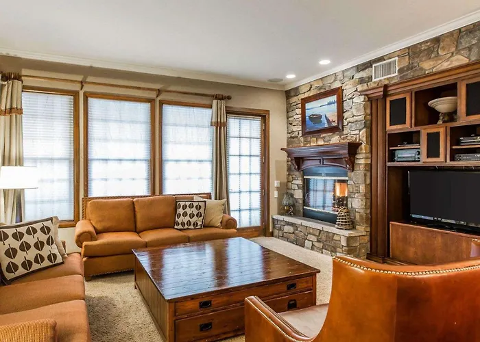 Bluegreen Vacations Big Bear Village, An Ascend Collection Resort