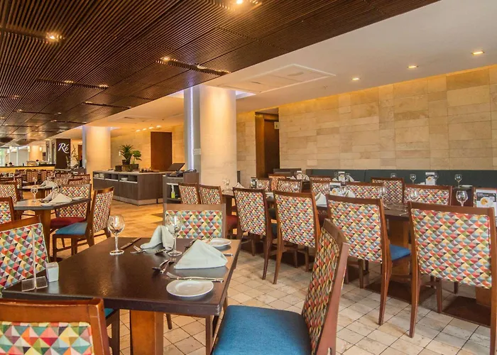 Radisson Blu Plaza El Bosque Santiago