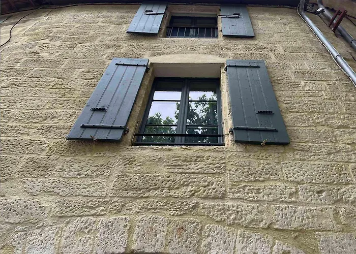 Maison Pierre Centre Uzes Climatisation Garage
