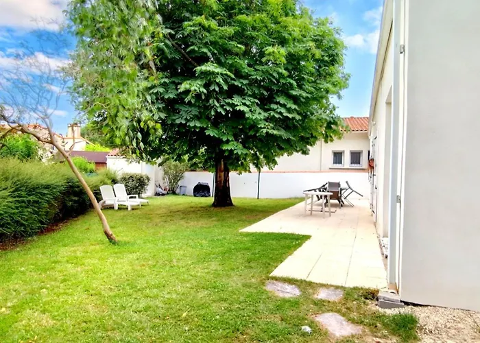 Sous Le Marronnier - Maison Pour 4 Avec Jardin