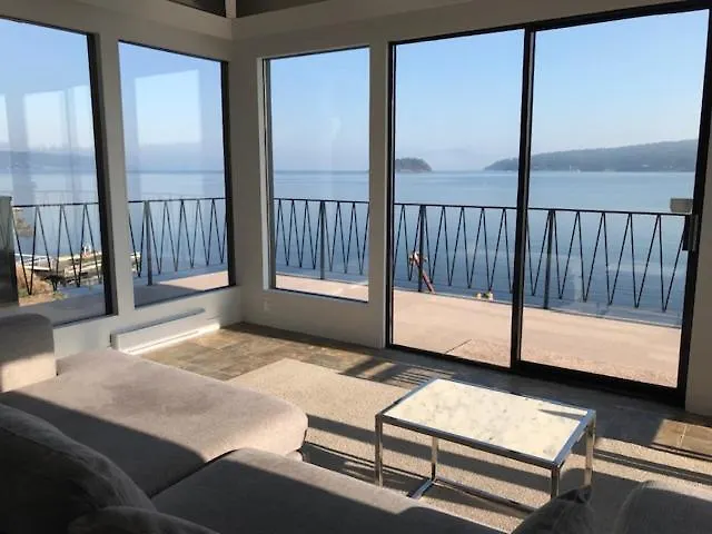 Ocean Front Retreat With Stunning Water Views