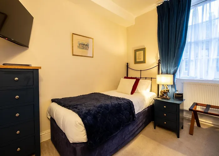 Corinium Hotel & Restaurant