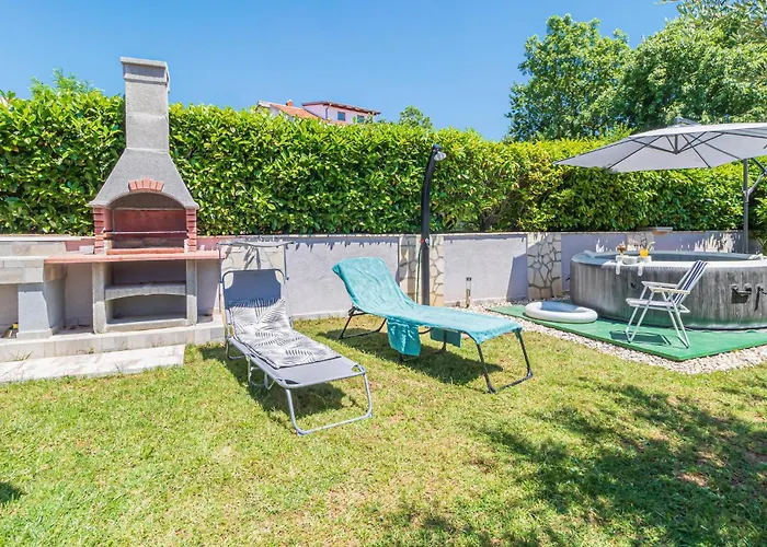 Awesome Home In Kostrena With Wifi