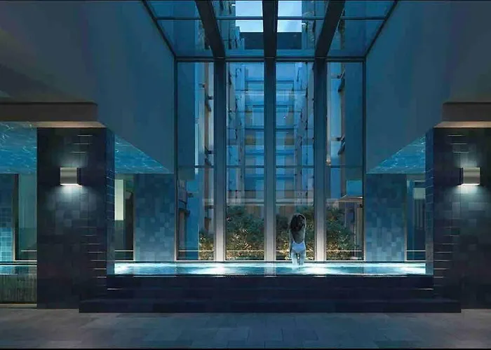 Midnight Luxe 2Br 2Bath 2Car 230 In The Heart Of Braddon Pool Gym Sauna