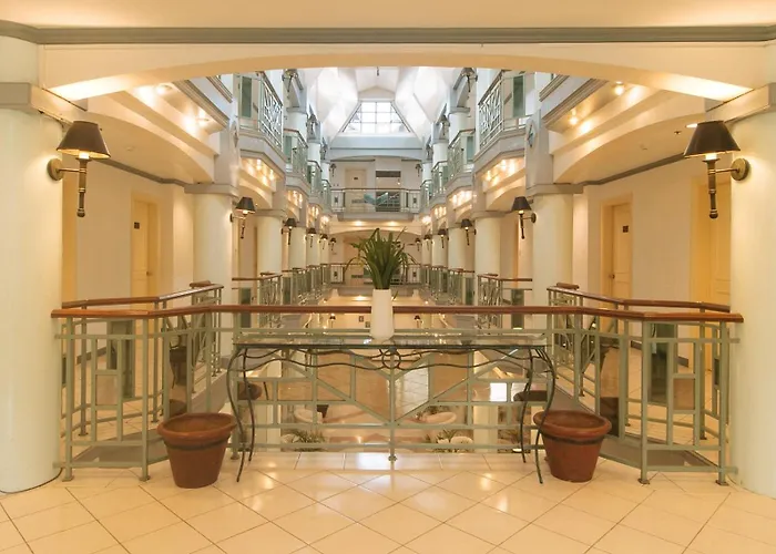Royal Am Rei Hotel By Reddoorz
