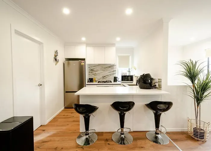 City Centre Style Apt 4