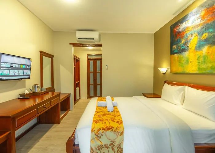 The Central Lovina Hotel & Restaurant