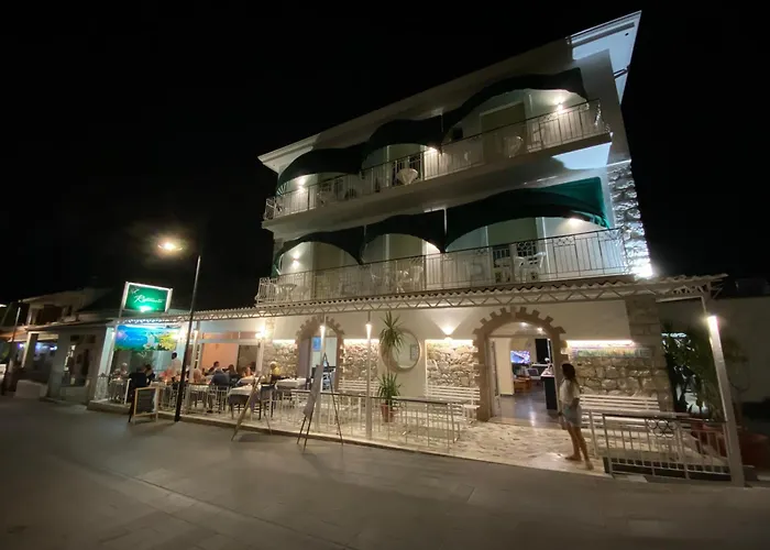 Cinquestelle Albergo Del Centro Storico