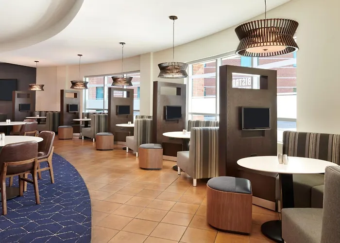 Courtyard By Marriott Ottawa East