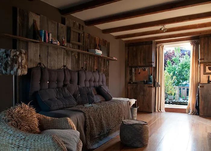 Riverside Suite - Haarlem City Centre