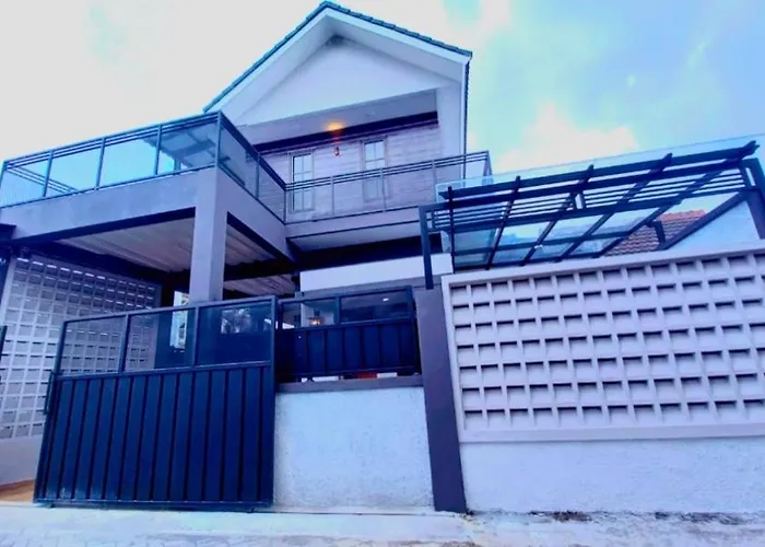 Adyvan Villa