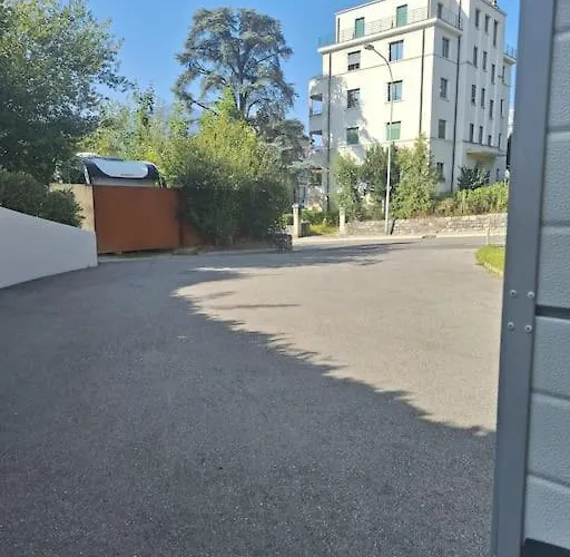 Appartement Centre De Sion Avec Parking