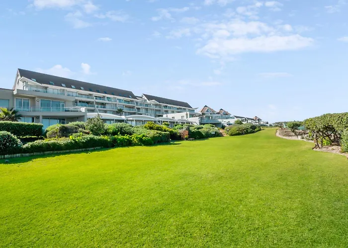 Dolphin Beach Hotel By Singer Group