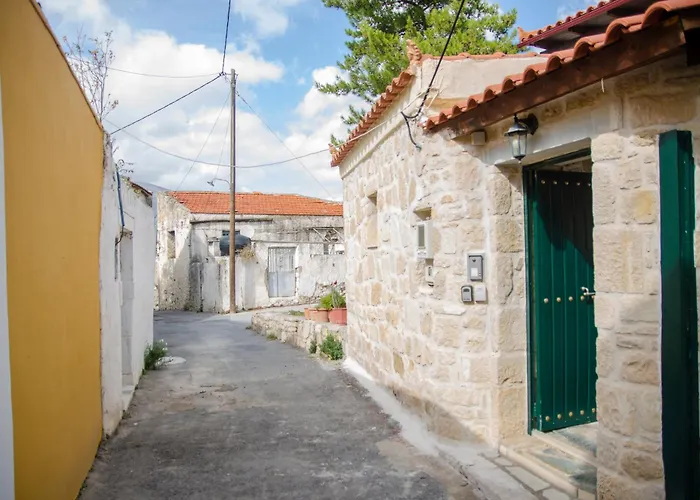 Pyrgou Villa With Shared Swimming Pool
