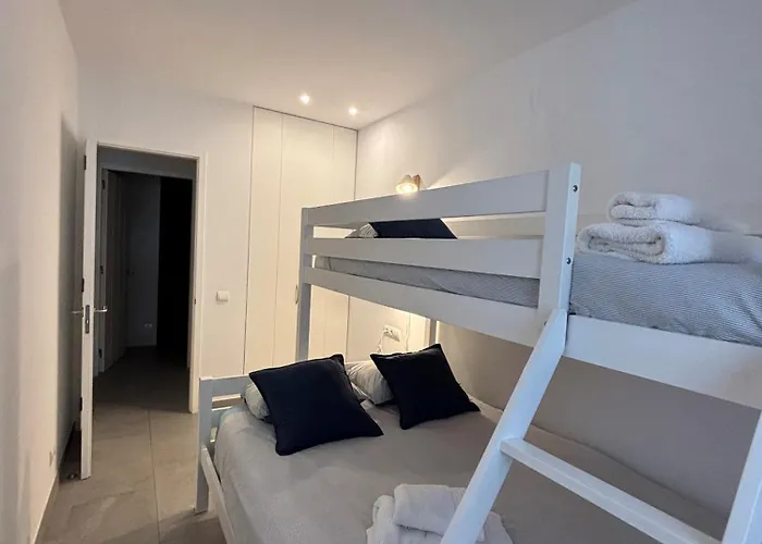 Apartamento Nuevo En El Centro Con Garaje