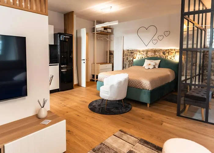 La Chicca In Pieno Centro Storico Con Sauna E Parcheggio Gratuito