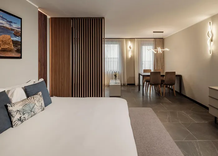 Isabella Suites