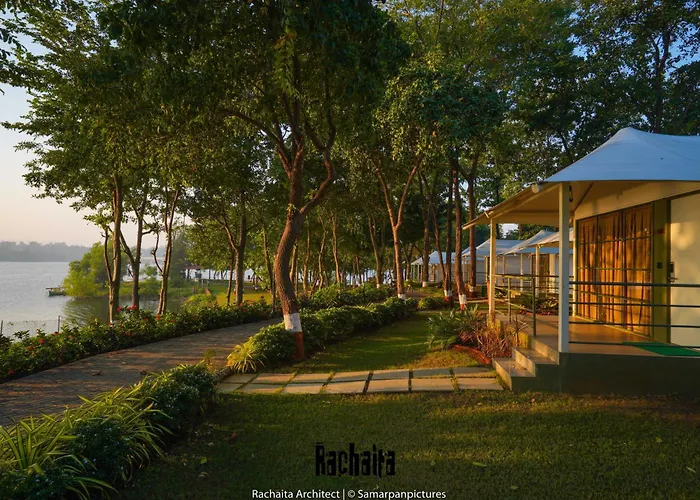 White Feather Resort Kauncha