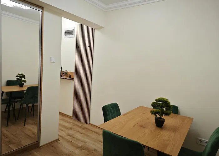 Central Greatforest Apartman