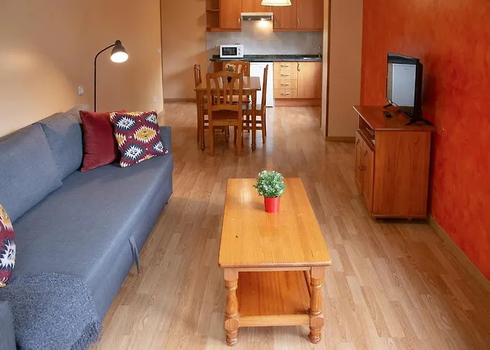 Vista Arinsal Apartments