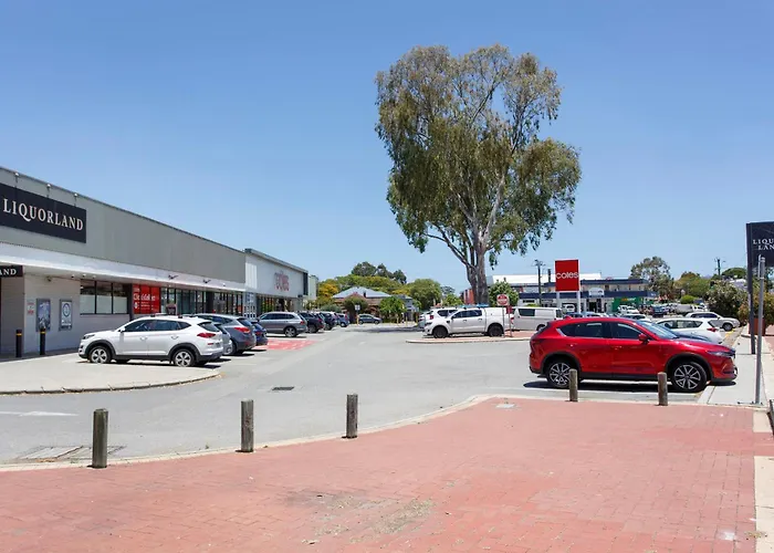 Maylands Riverside City Retreat